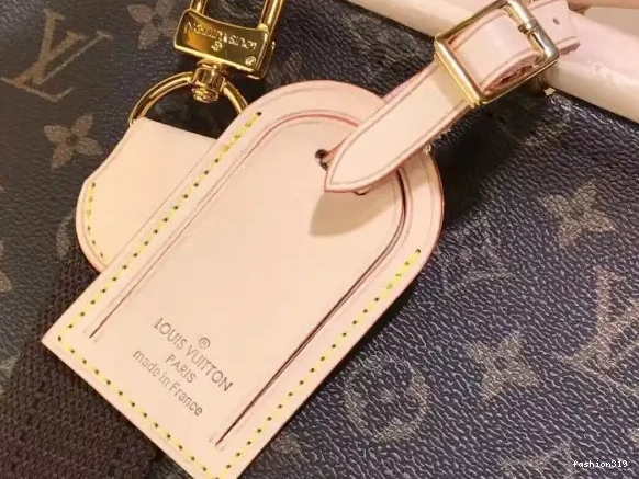 VUITTON LOUIS BAG HUNTING 0421